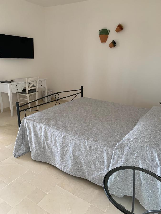 Bioagriturismo Messer Gesualdo Nociglia Bagian luar foto